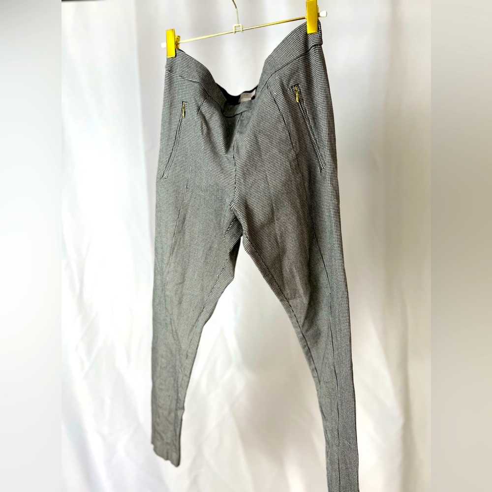 Black and white casual bottoms